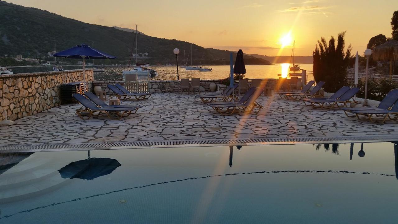 Serenity House Kassiopi Exteriör bild