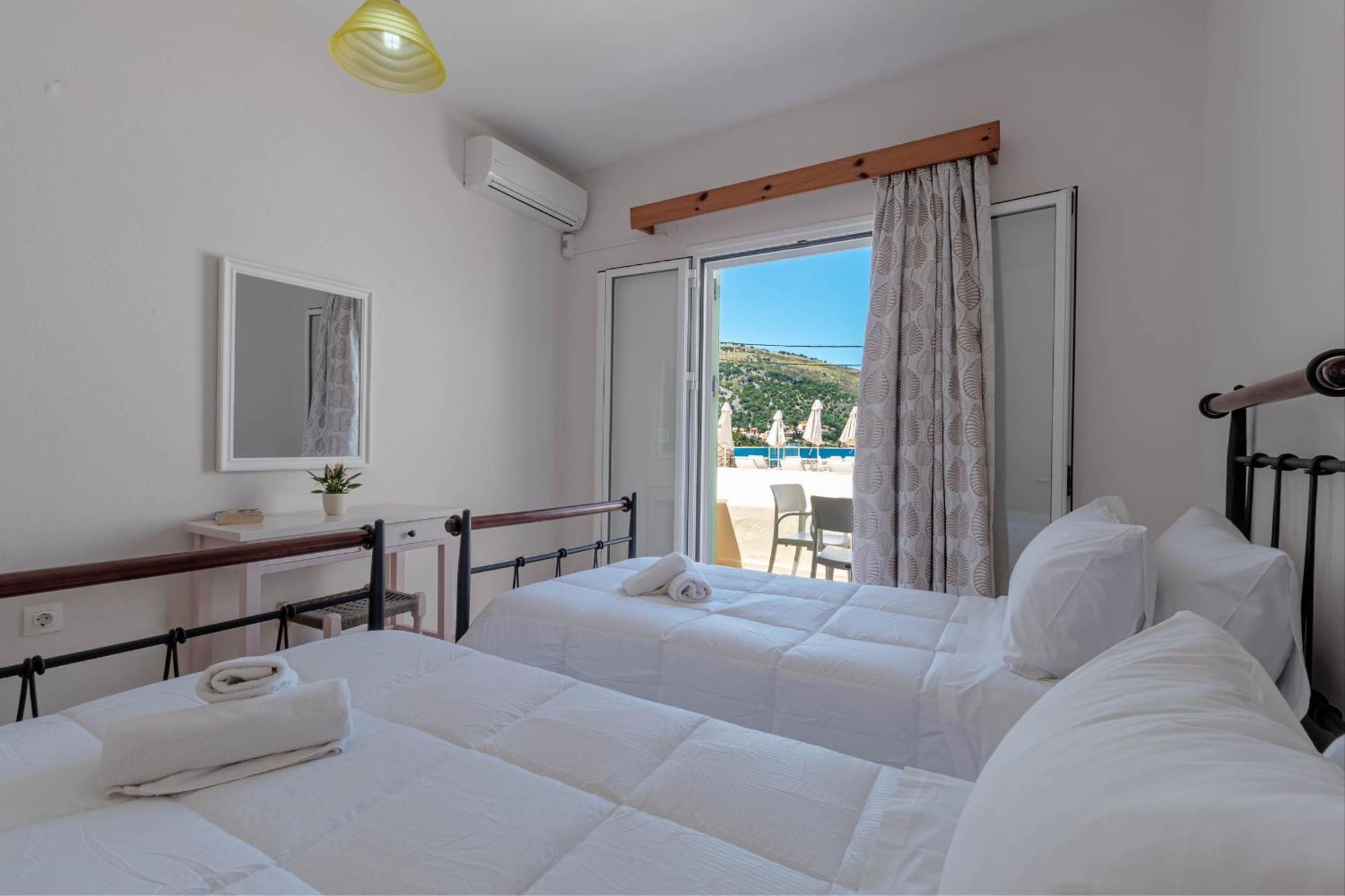 Serenity House Kassiopi Rum bild