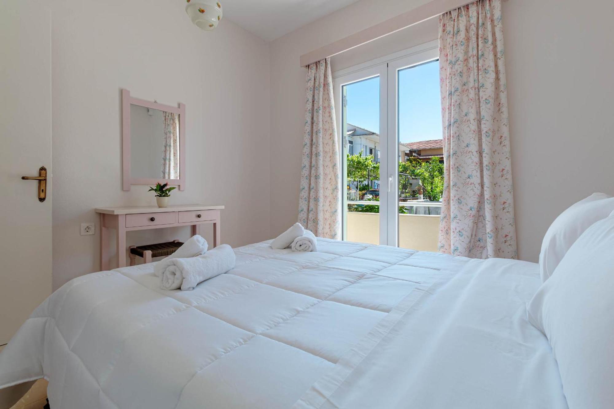 Serenity House Kassiopi Rum bild