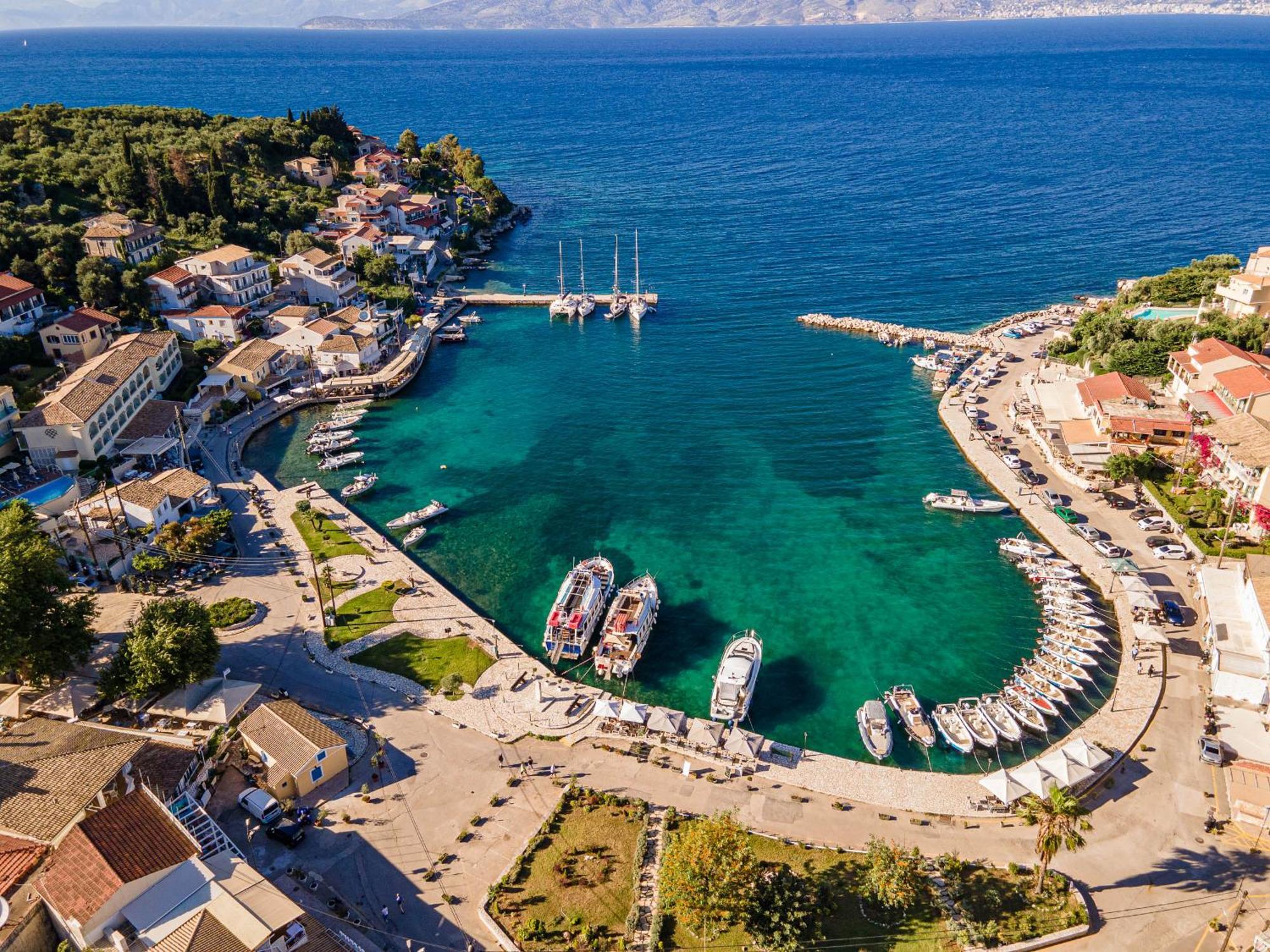 Serenity House Kassiopi Exteriör bild